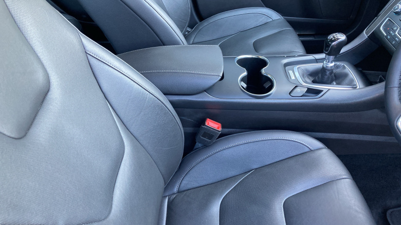 Ford Mondeo 2.0 EcoBlue Titanium Edition 5dr Diesel Hatchback